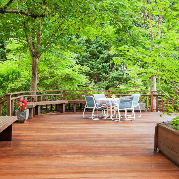 Decking_iStock-173245643.0-2.jpg.optimal Decking_iStock-173245643.0-2.jpg.optimal